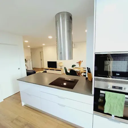 Apartamento Charmoso Em Azeitao. *